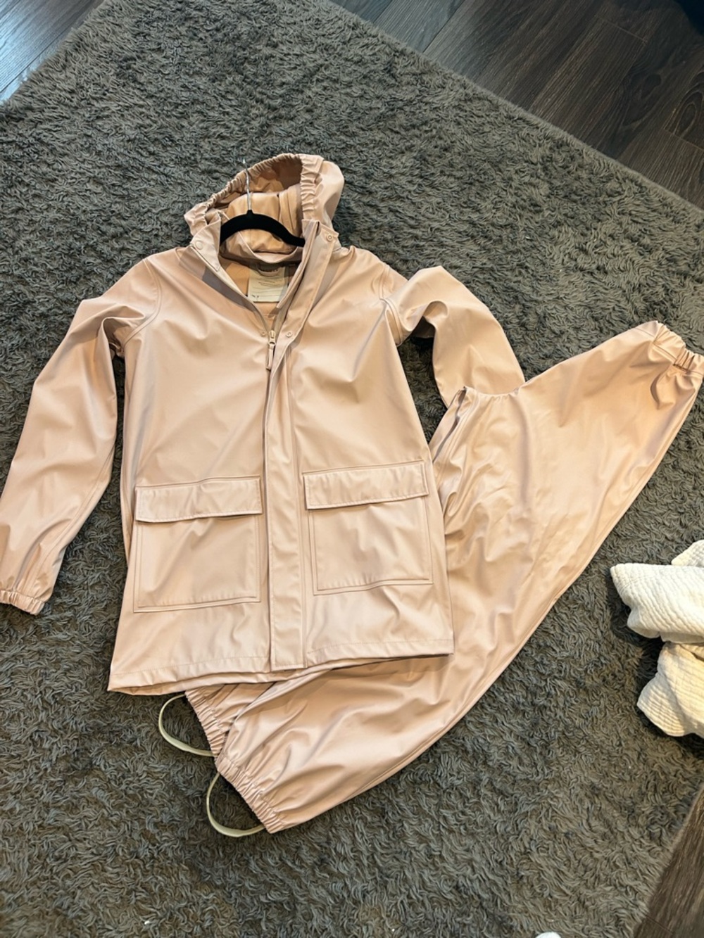 Wheat size 12 rain suit